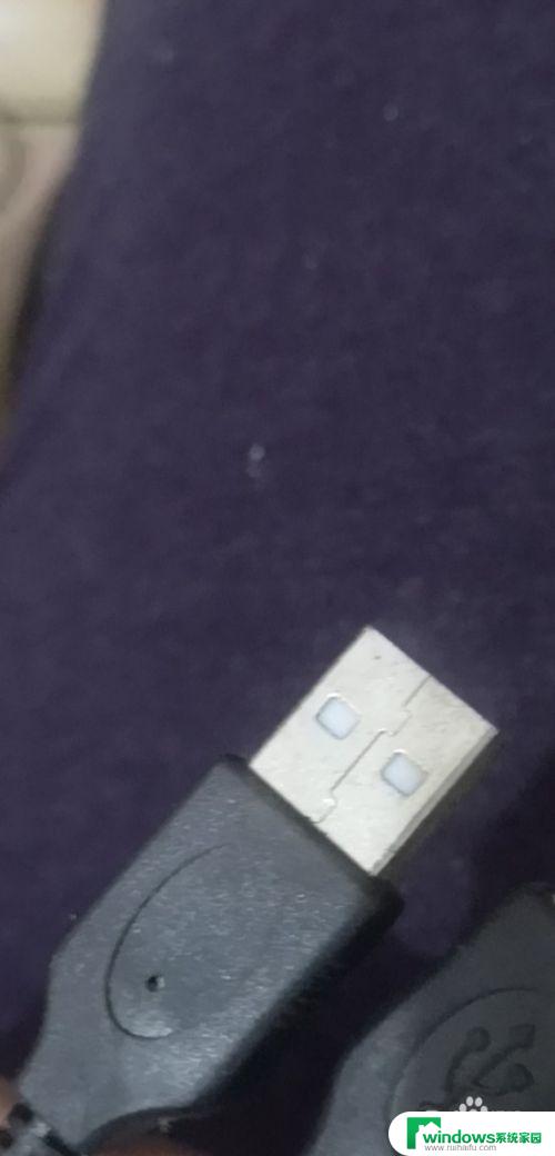 怎么用电脑放光盘？简易教程解答