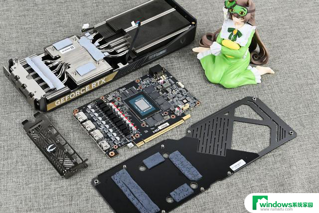 索泰RTX 5070 SOLID OC游戏显卡拆解评测：用料扎实，散热效果优秀