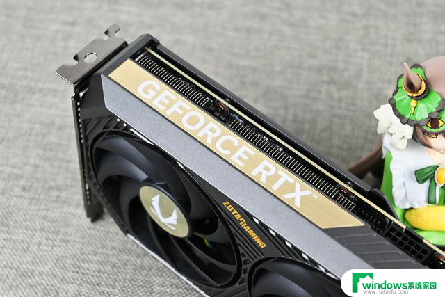 索泰RTX 5070 SOLID OC游戏显卡拆解评测：用料扎实，散热效果优秀