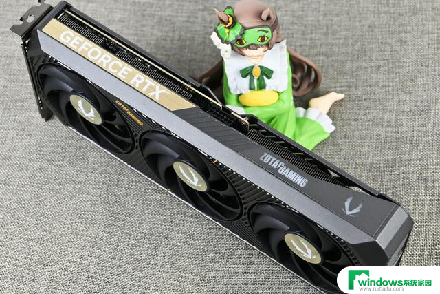 索泰RTX 5070 SOLID OC游戏显卡拆解评测：用料扎实，散热效果优秀