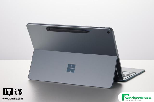 微软2025年全新Surface Pro 12英寸体验：移动轻办公之选特点详解