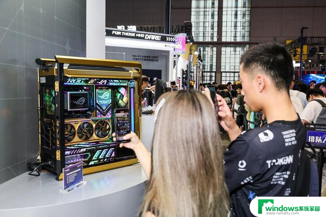 BW2025 ROG玩乐园 华硕显卡引爆次元狂欢，精彩时刻抢先体验