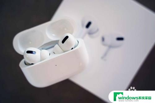 airpods耳机有杂音滋滋 Airpods Pro右耳异响破音原因及解决方法