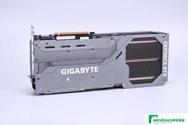 最强AI炼丹炉！技嘉GeForce RTX 4090 GAMING OC魔鹰显卡评测：性能超群，成为炼丹大师的首选！